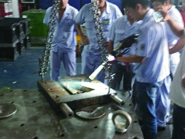 使用干冰清洗機清洗模具設備都有哪些好處